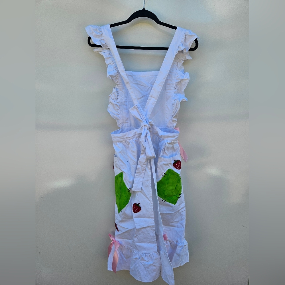 Strawberry Shortcake Costume Apron - Picture 6 of 10